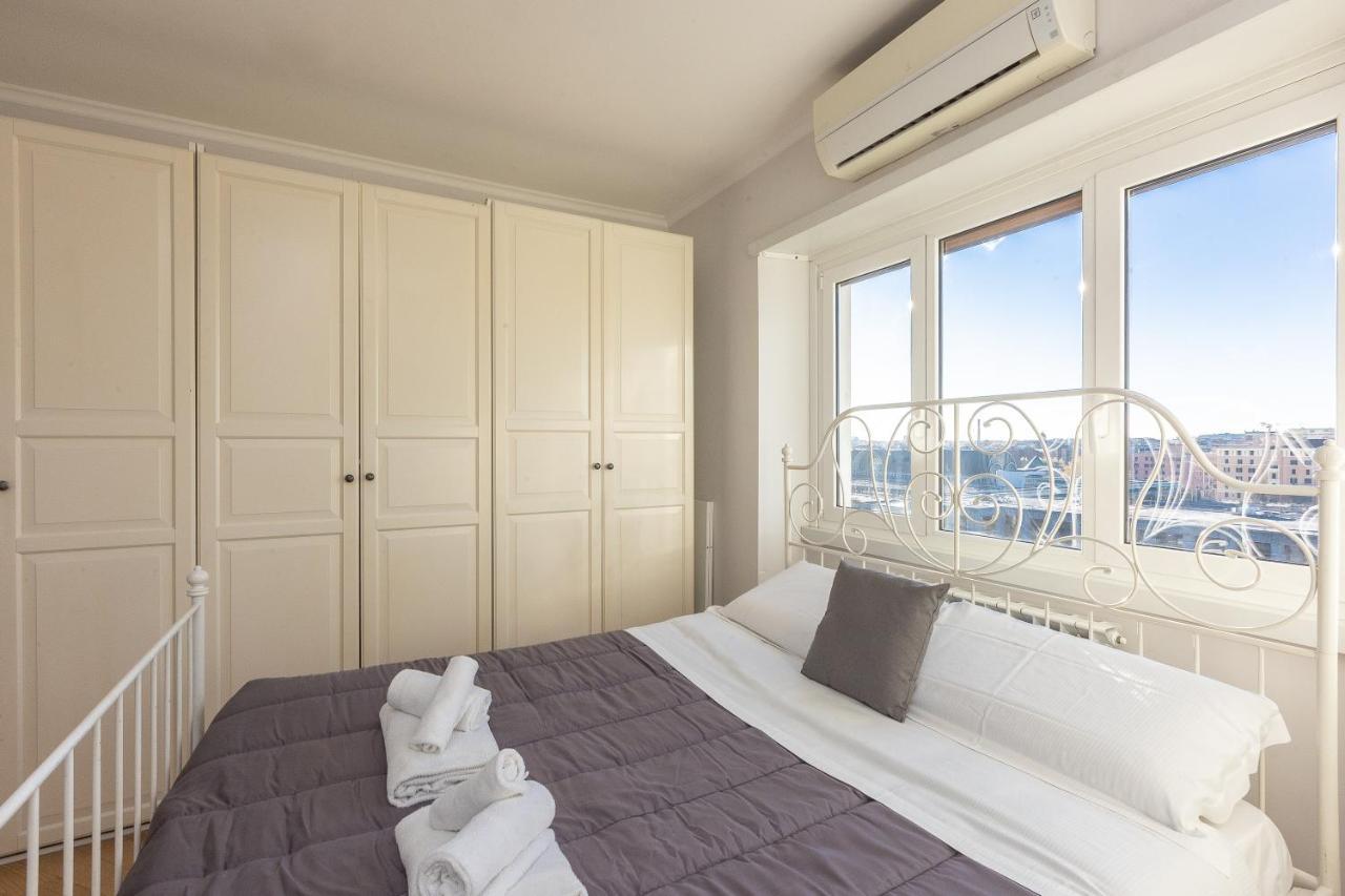 Piramide View By In Apartment Rom