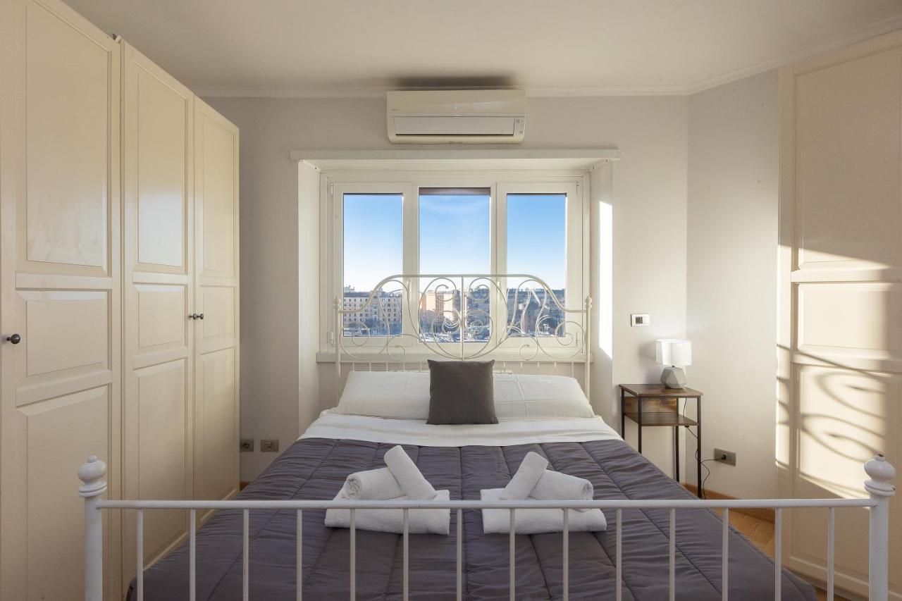 Piramide View By In Apartment