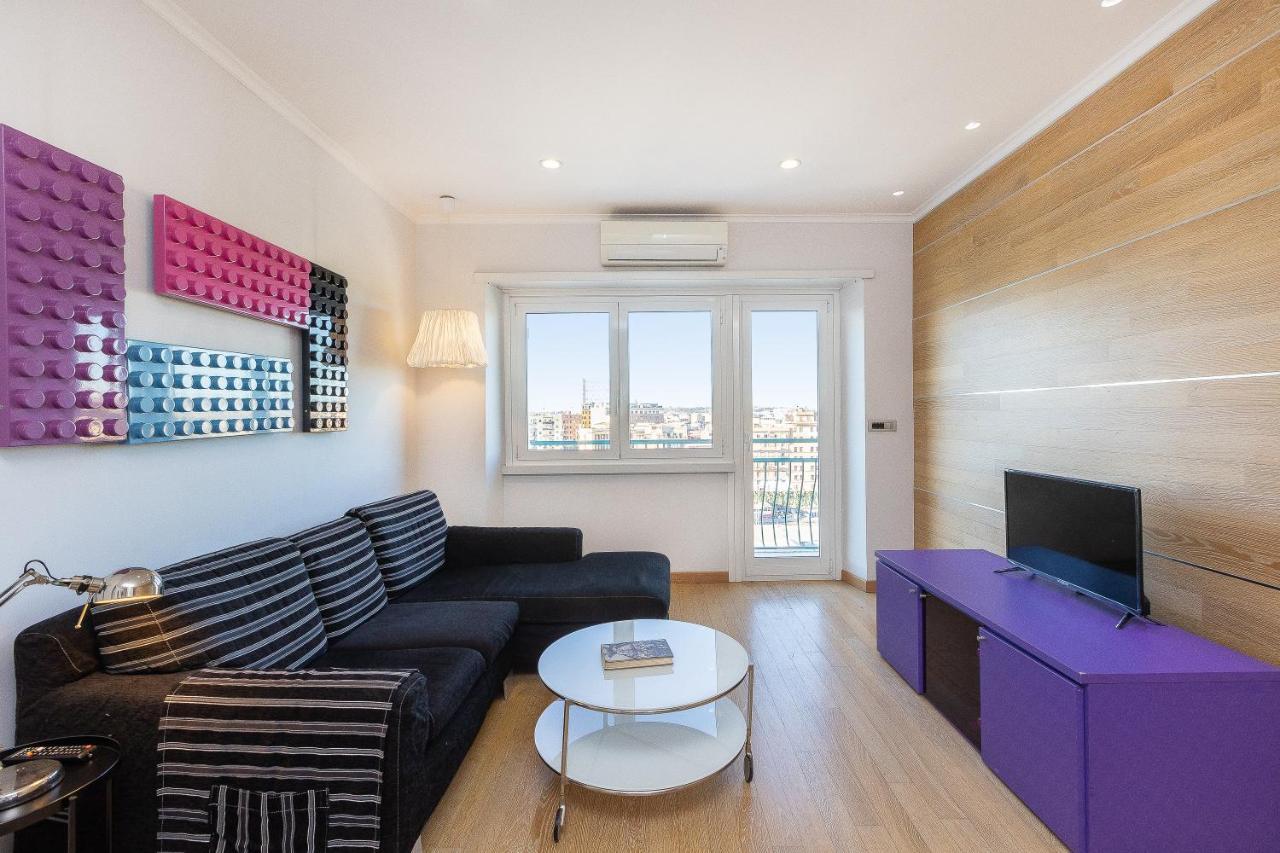 Piramide View By In Apartment