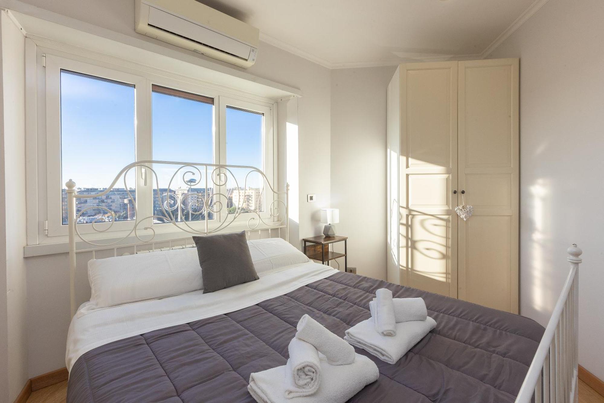 Piramide View By In Apartment